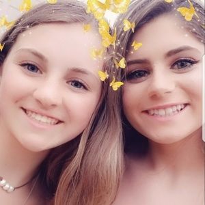 Meet your Posher, Dominique